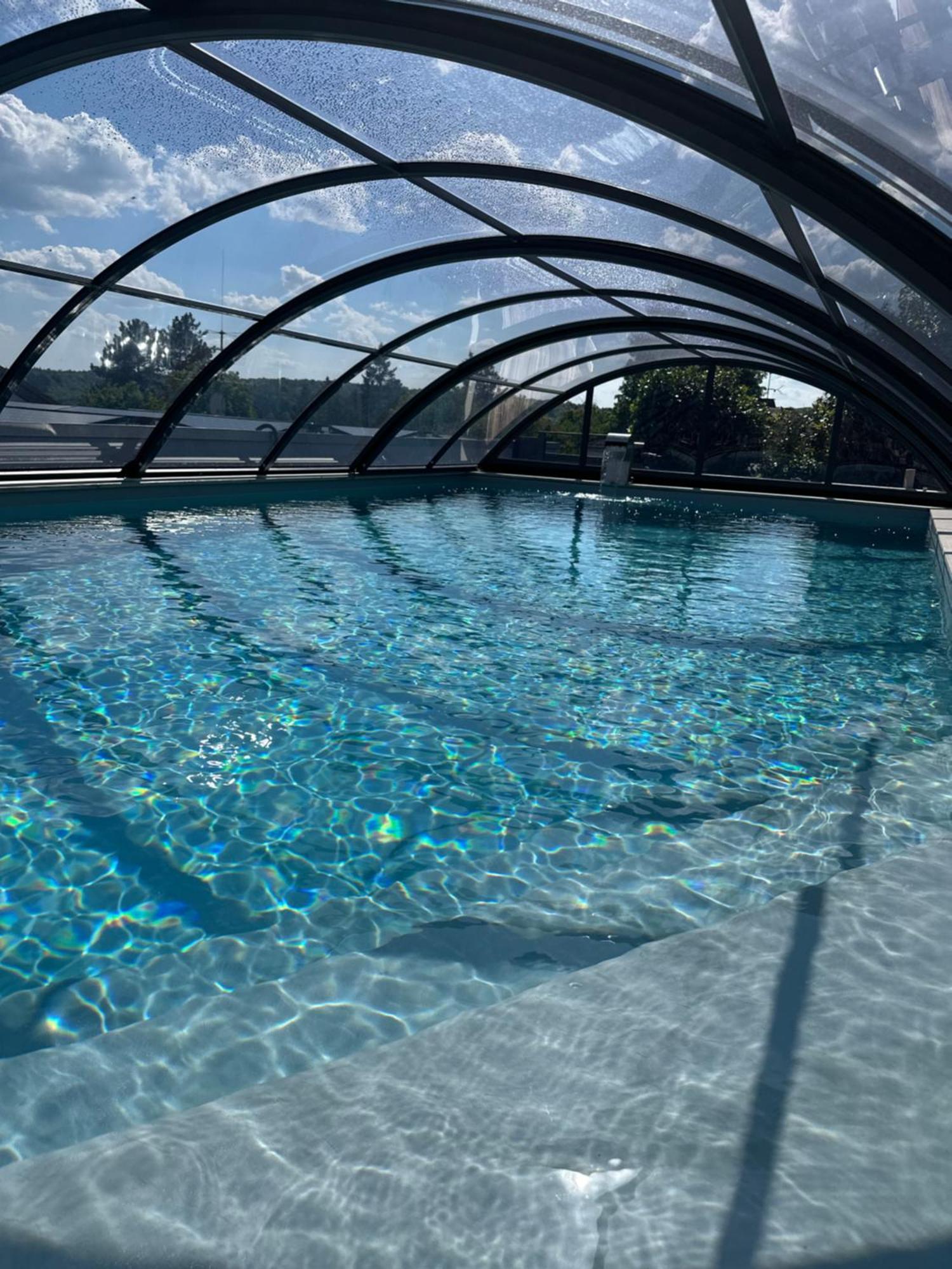 Ferienwohnung Schlossblick - 4 Sterne Sauna Pool Whirlpool Exklusiv Braunfels Bagian luar foto